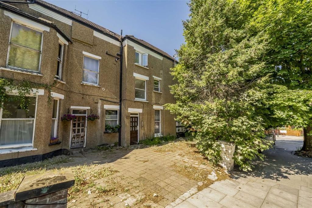 Property photo 1 of 6