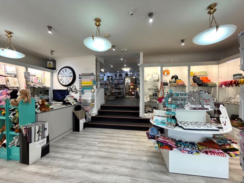 Property photo 2 of 8 Photo 1