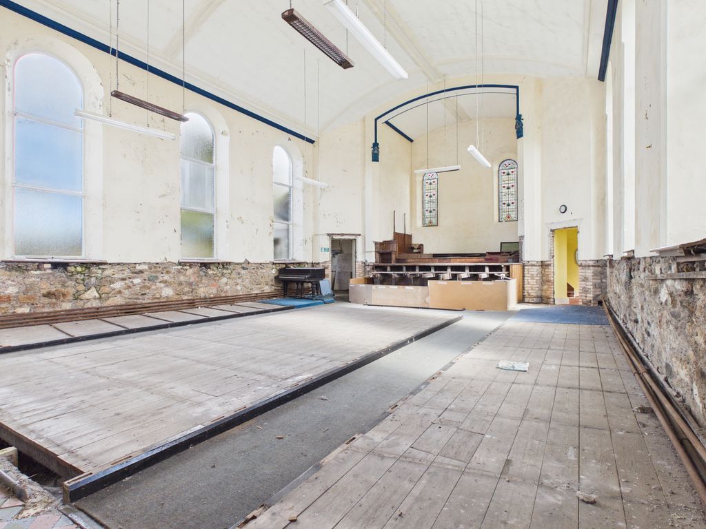 Property photo 2 of 8 Main Hall