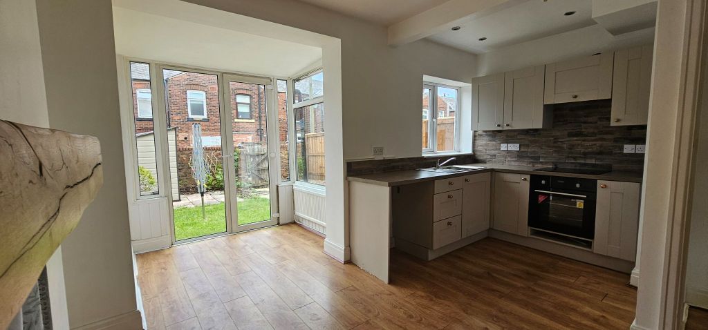 Property photo 1 of 11 Open Plane Kitchen