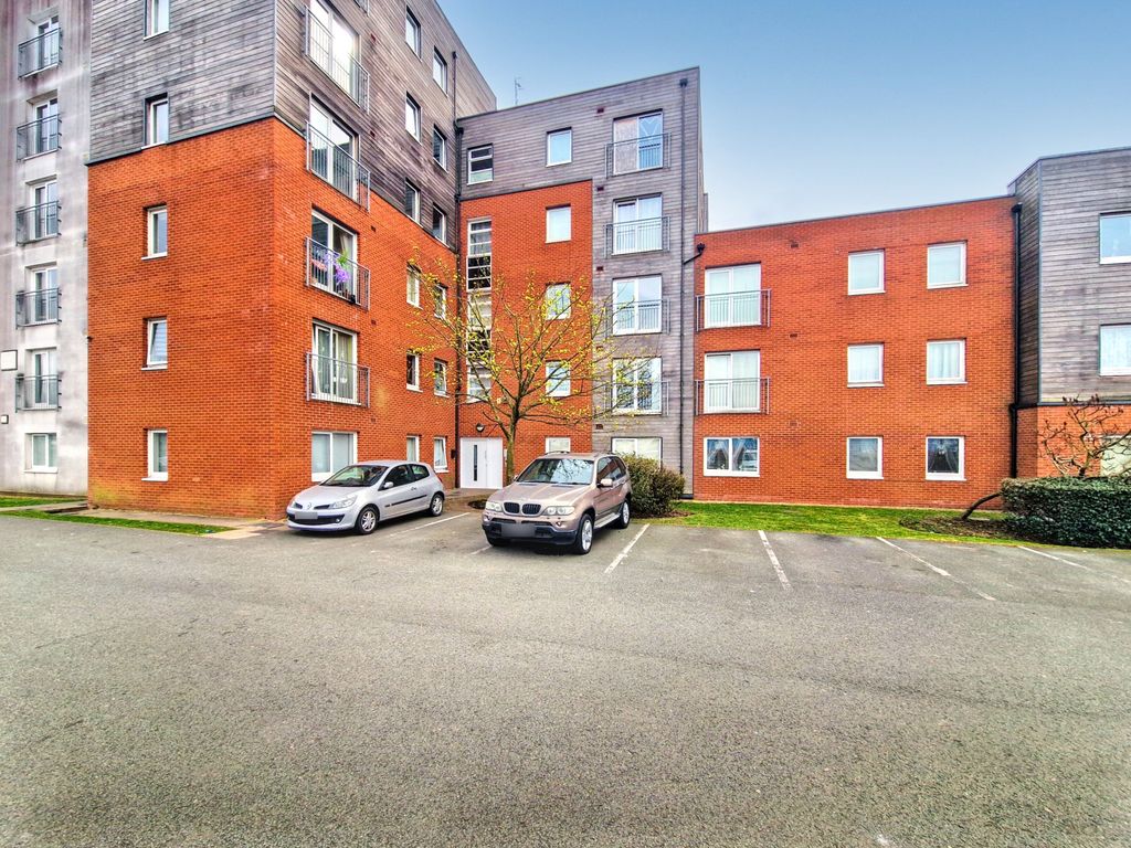 Property photo 1 of 8