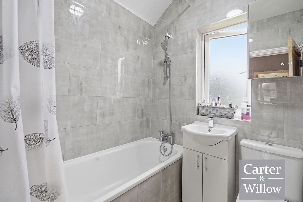 Additional image 16 of 3 bed end terrace house for saleWinding Way, Dagenham RM8