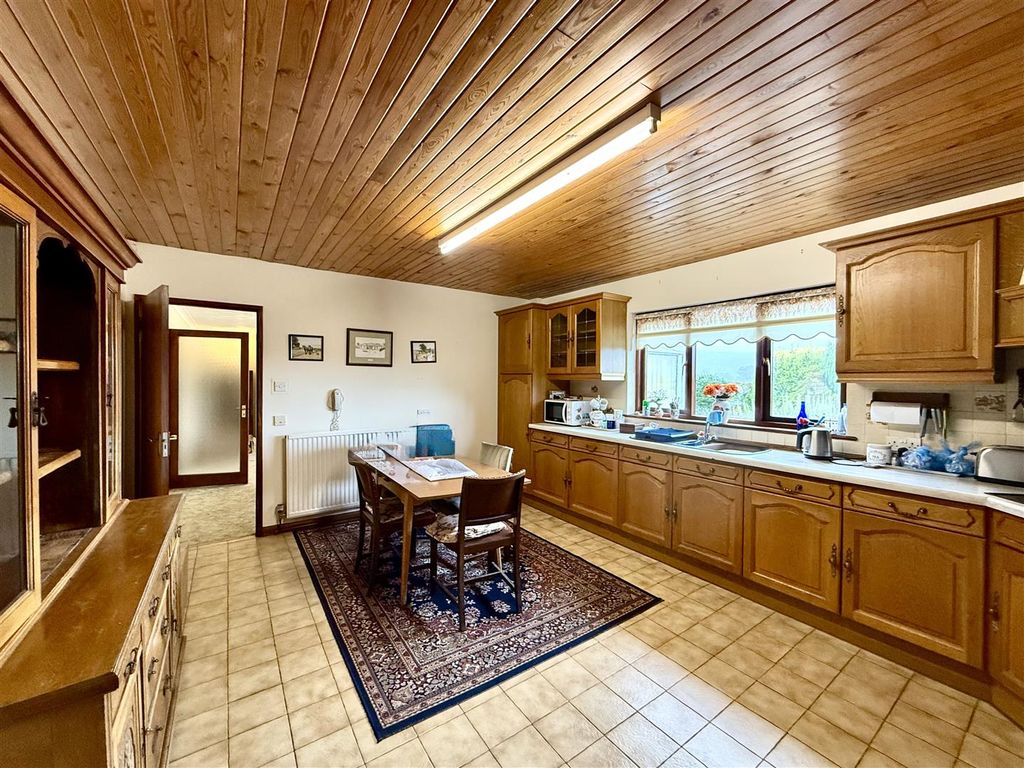 Property photo 2 of 19 Kitchen/Living Room