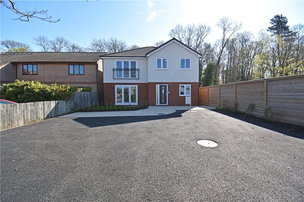 Property photo 1 of 11 Picture No. 10