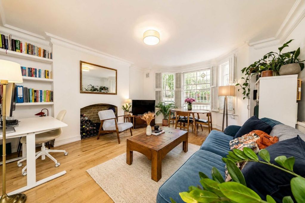 Property photo 1 of 8