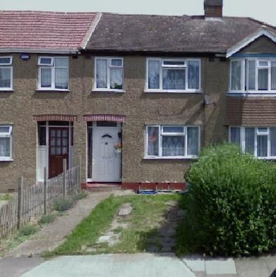 Property photo 1 of 7 4 Bed Semi-Detached House To Rent Botwell Lane, Hayes Ub3