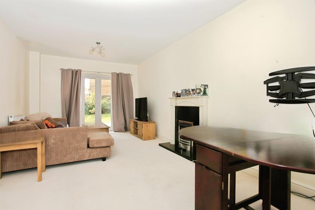 Property photo 3 of 19