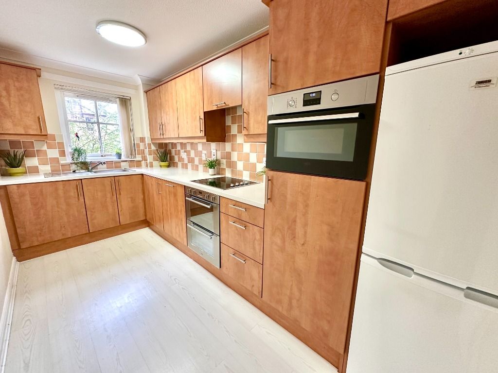 Property photo 3 of 24