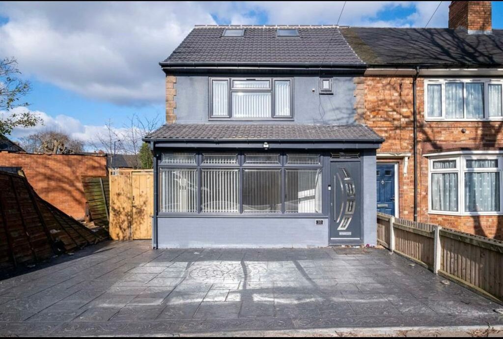 Property photo 1 of 19 11111