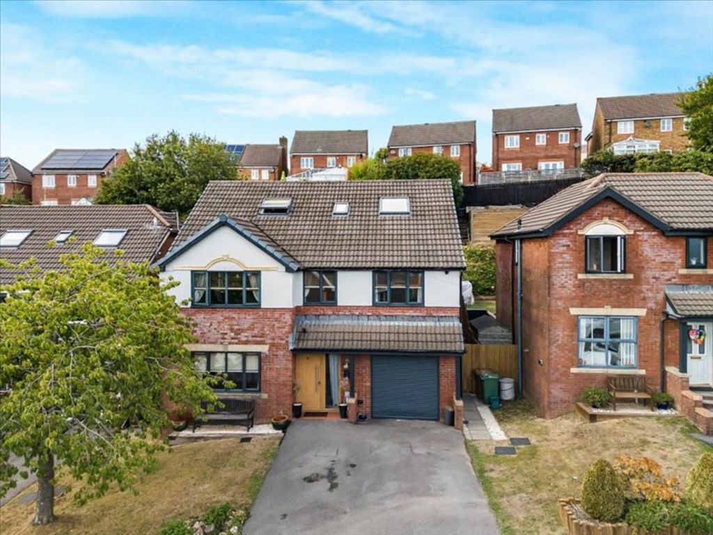 Property photo 1 of 36