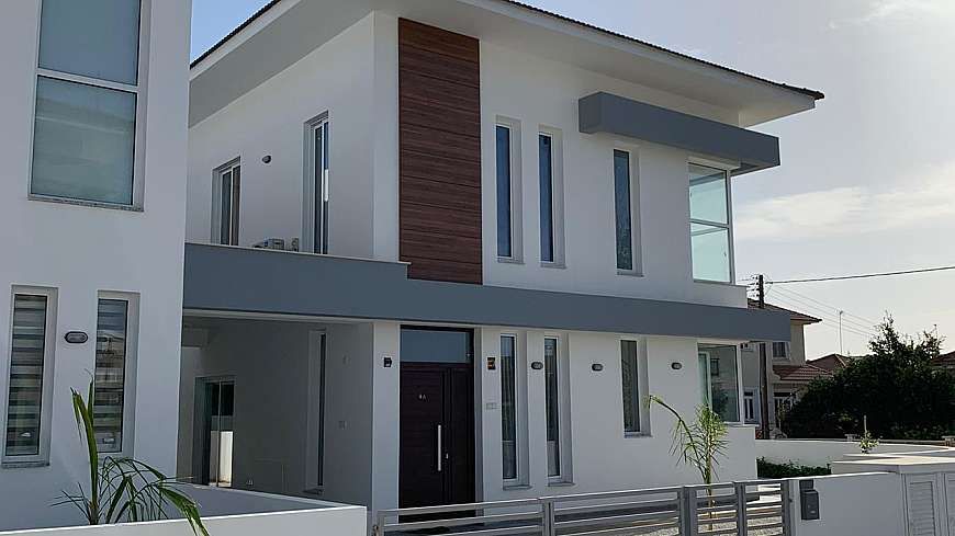 Property photo 2 of 7