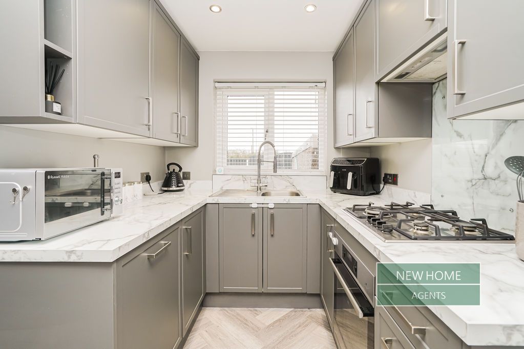 Property photo 3 of 19 Photo 6