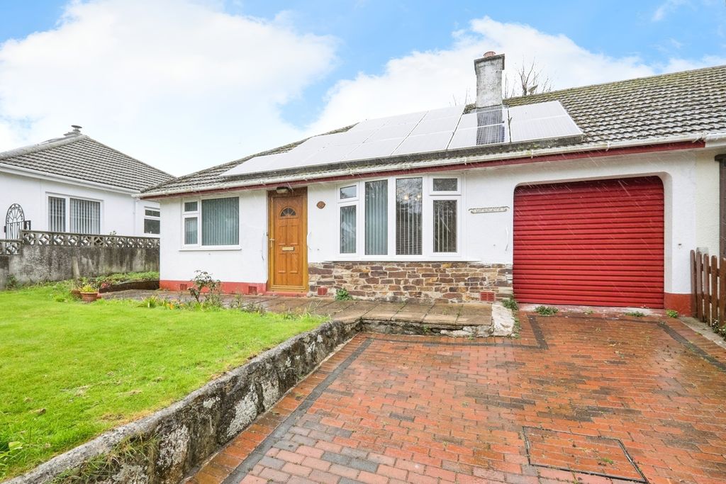 Property photo 1 of 17 Front