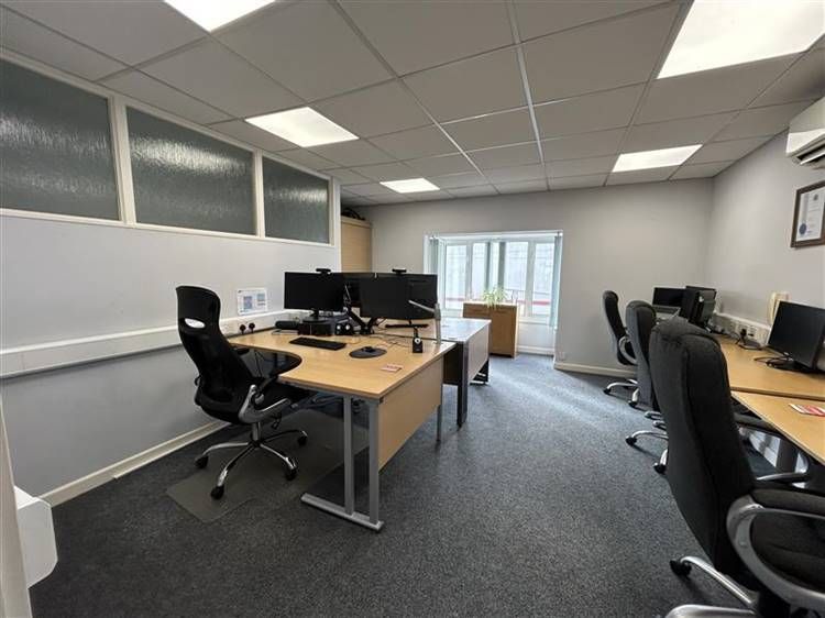 Property photo 2 of 13