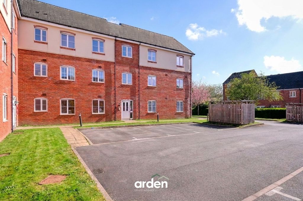 Property photo 1 of 11