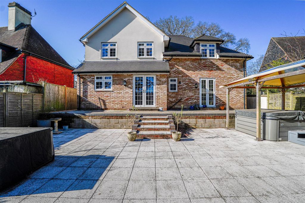 Property photo 3 of 32 Dsc01541-Hdr.Jpg