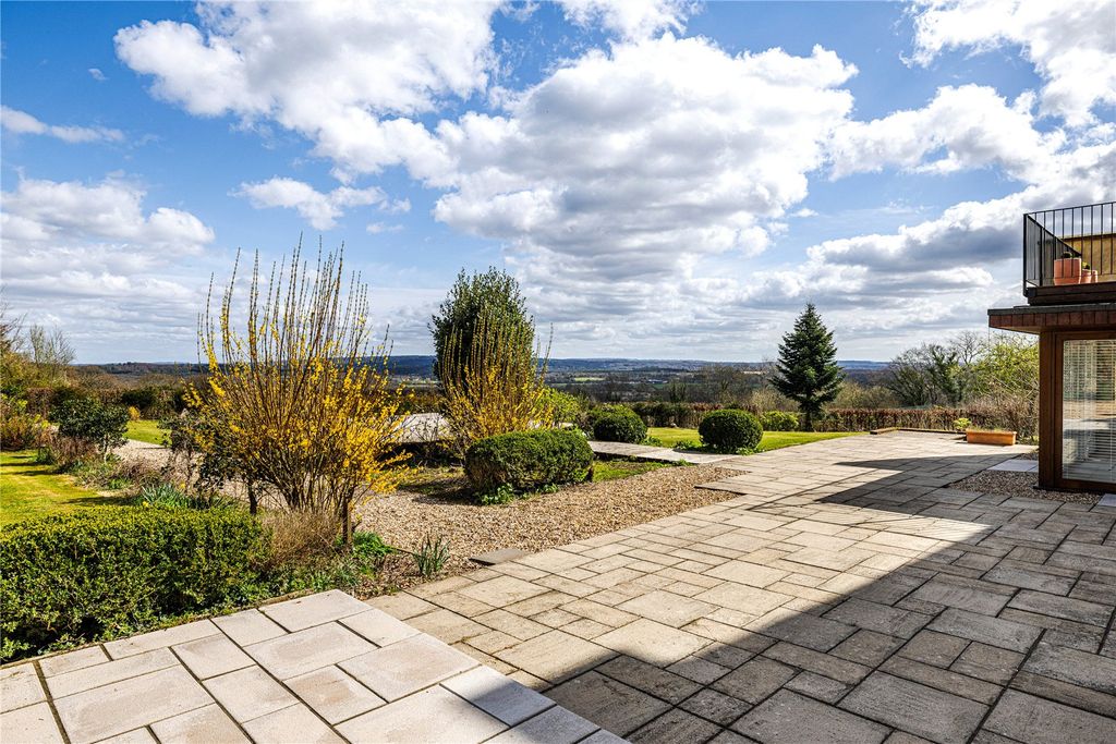 Property photo 3 of 22 Terrace View
