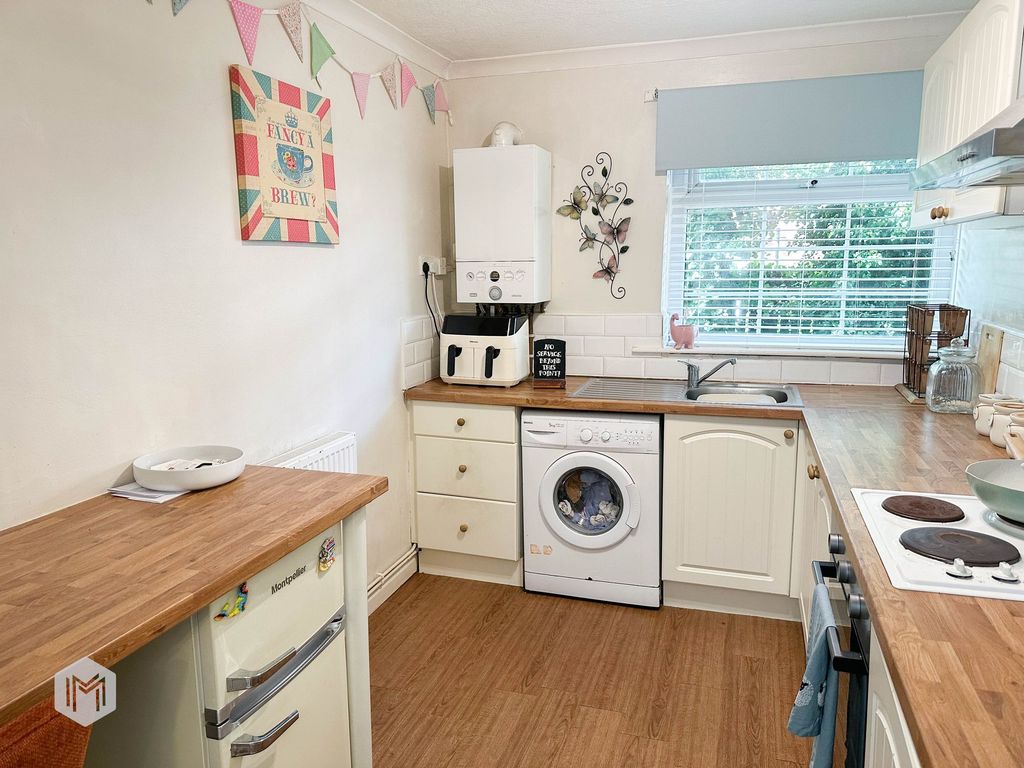 Property photo 2 of 15