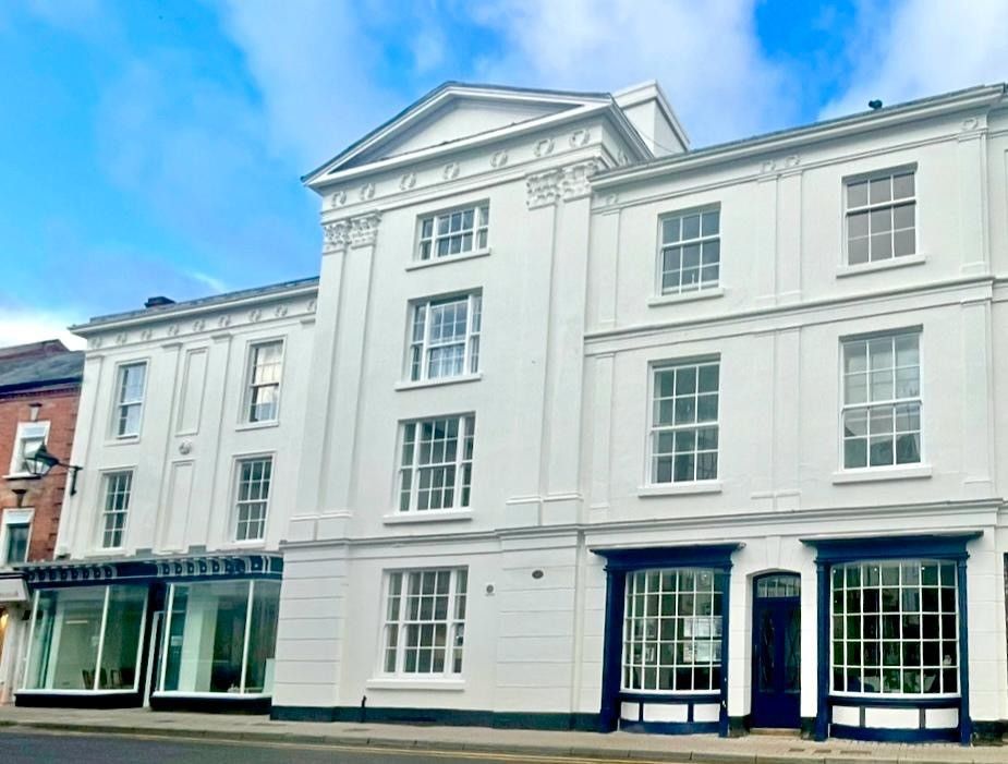 Property photo 1 of 18 Wishlades