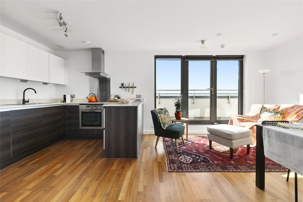 Property photo 1 of 14 Picture No. 18