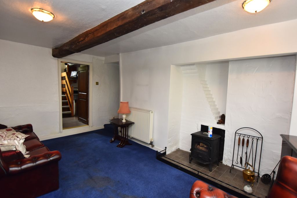 Property photo 3 of 19