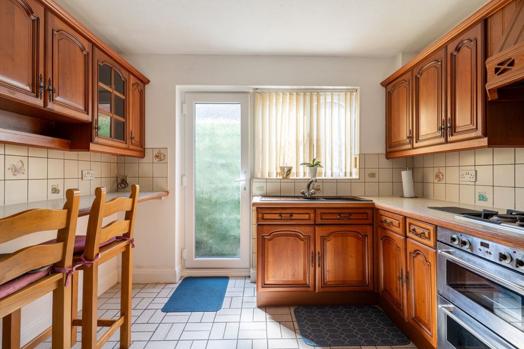 Property photo 2 of 22 4183722