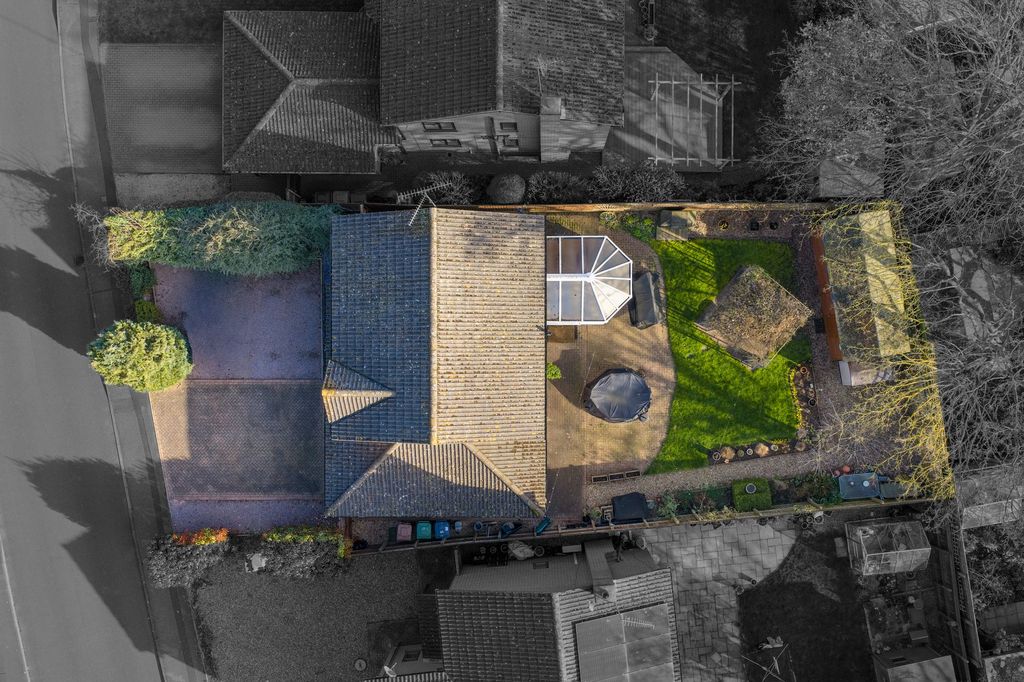 Property photo 1 of 30