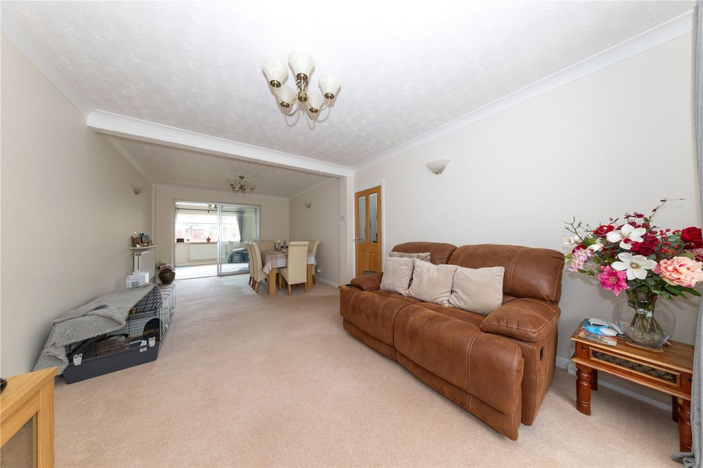 Property photo 3 of 32 Picture No. 28