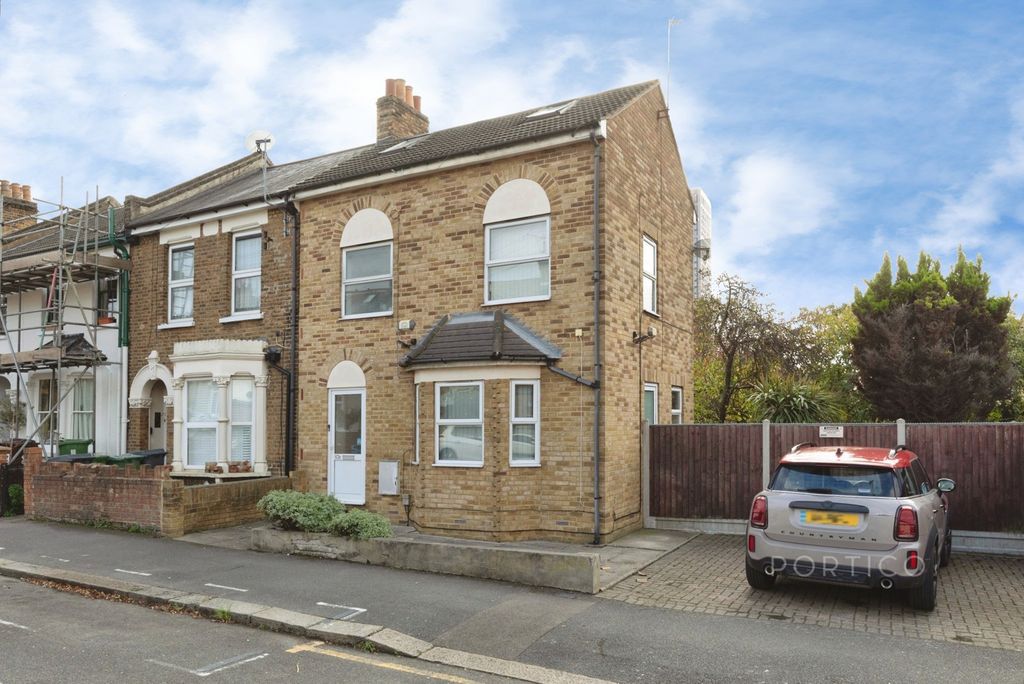 Property photo 3 of 19 Pbox-Img.Jpg