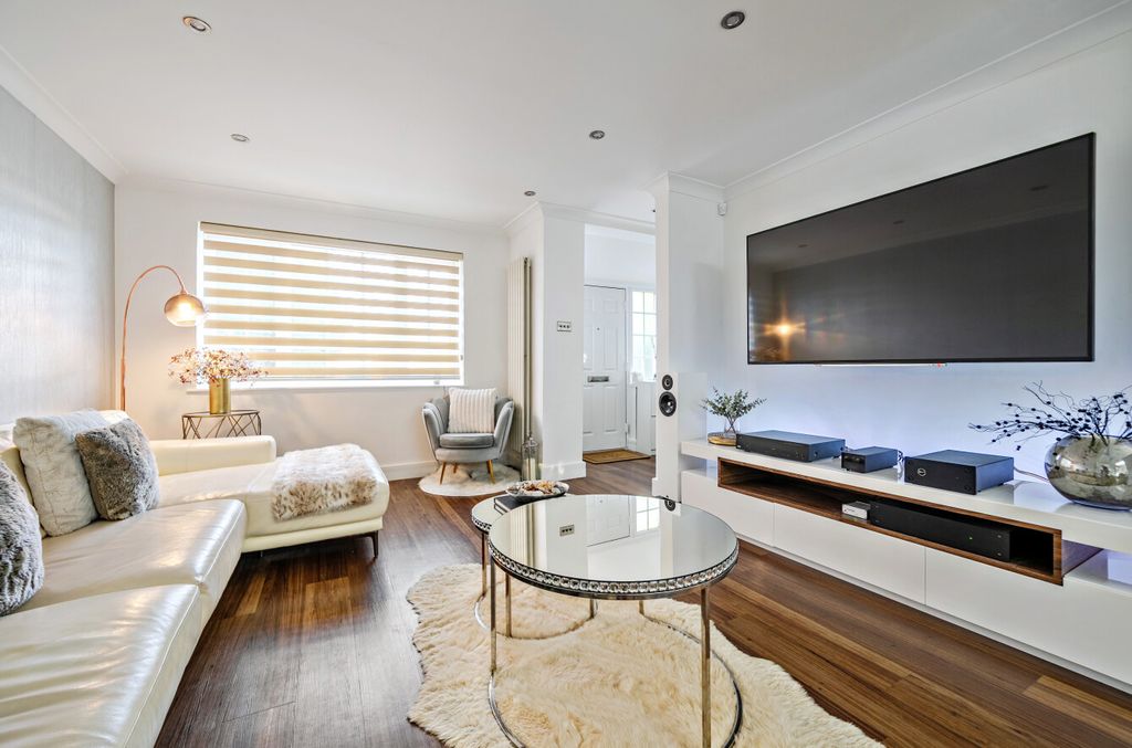 Property photo 2 of 20 1405306-10-6989B0...