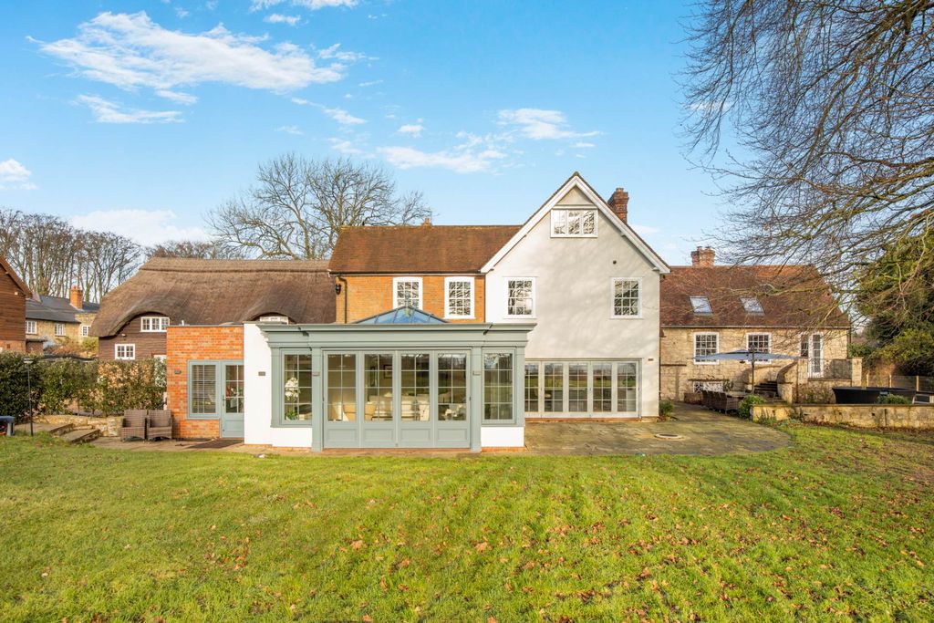 Property photo 2 of 38