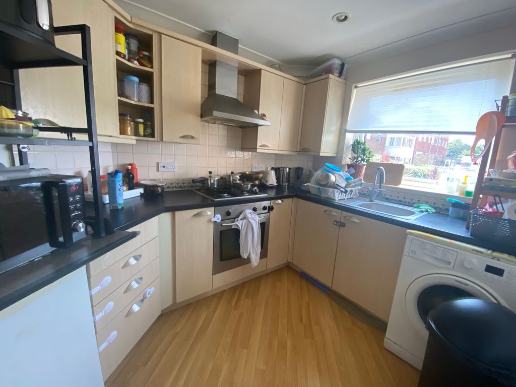 Property photo 2 of 5