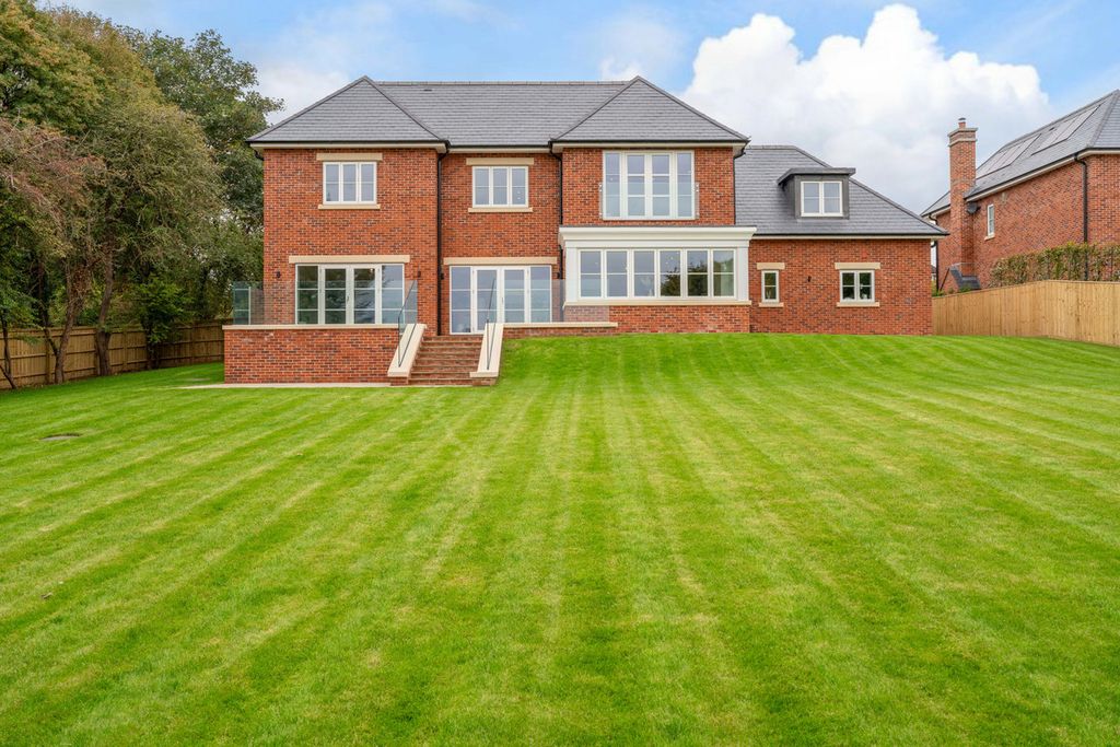 Property photo 2 of 47