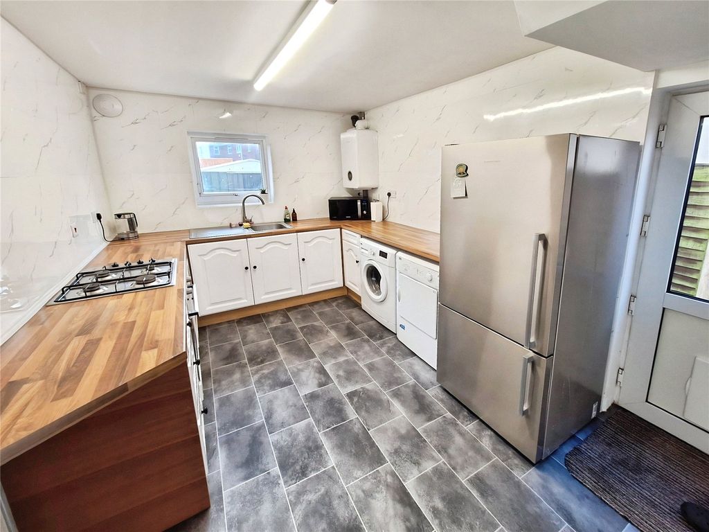 Property photo 3 of 13 Kitchen