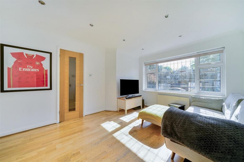 Property photo 3 of 30