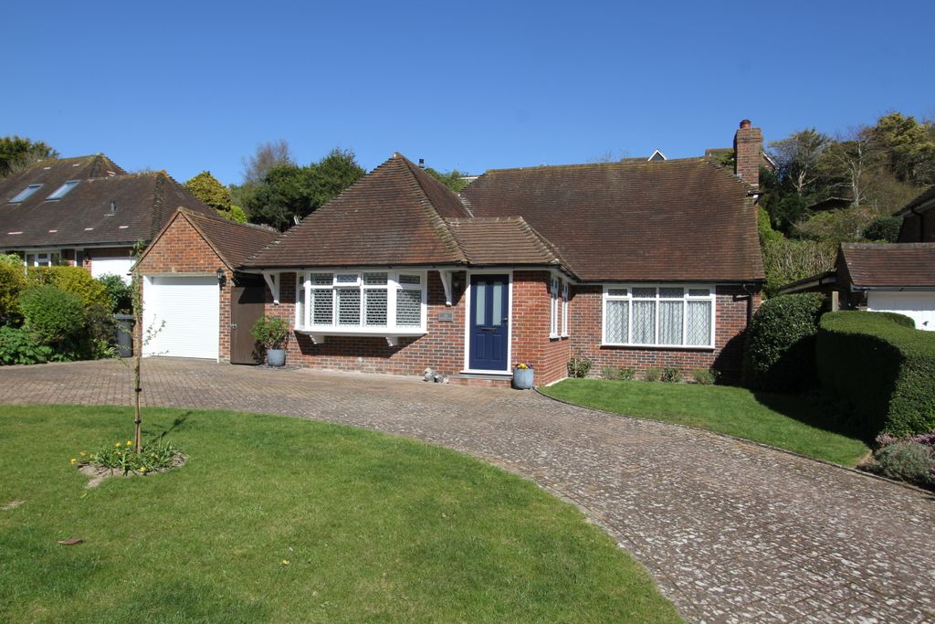 Property photo 1 of 22