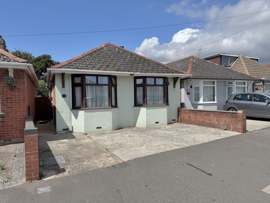 Property photo 2 of 28