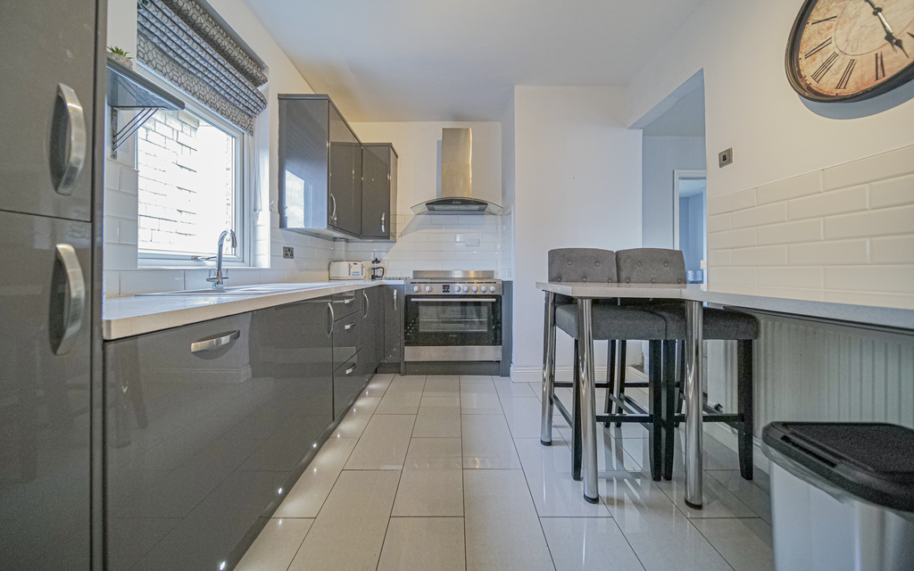 Property photo 3 of 16 P1065245.Png