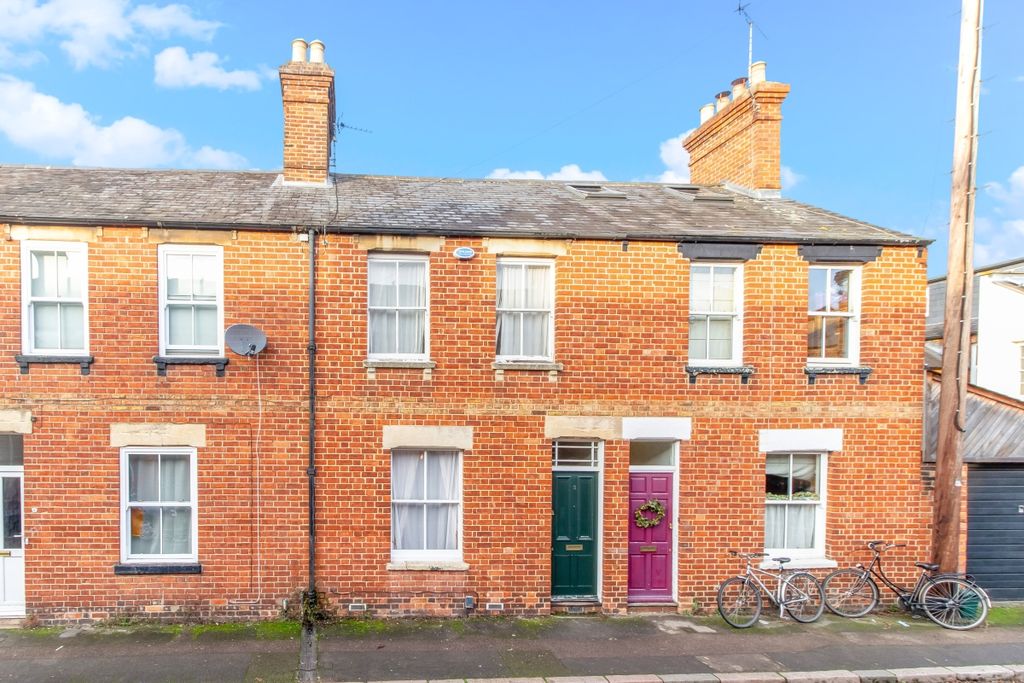 2 bed terraced house to rent New Osney