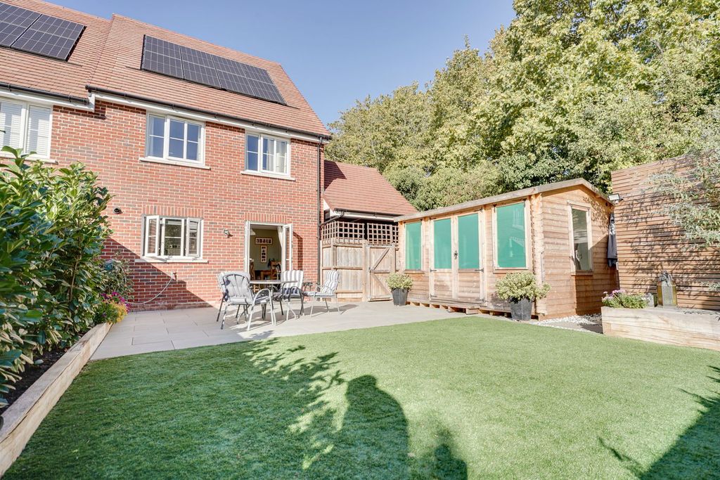 Property photo 2 of 18