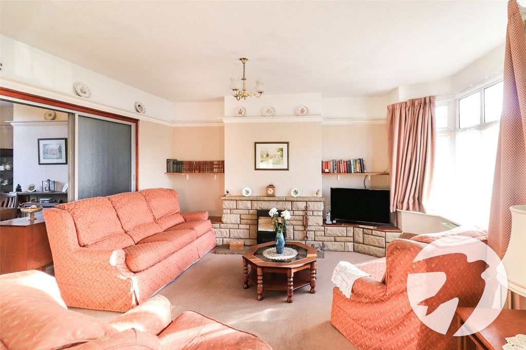 Property photo 2 of 16 Picture No. 32