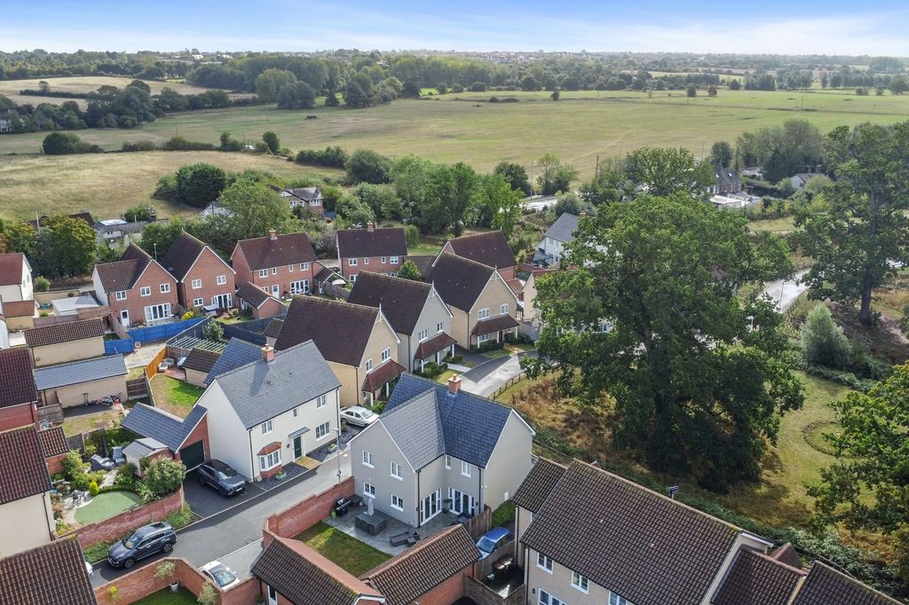 Property photo 3 of 19