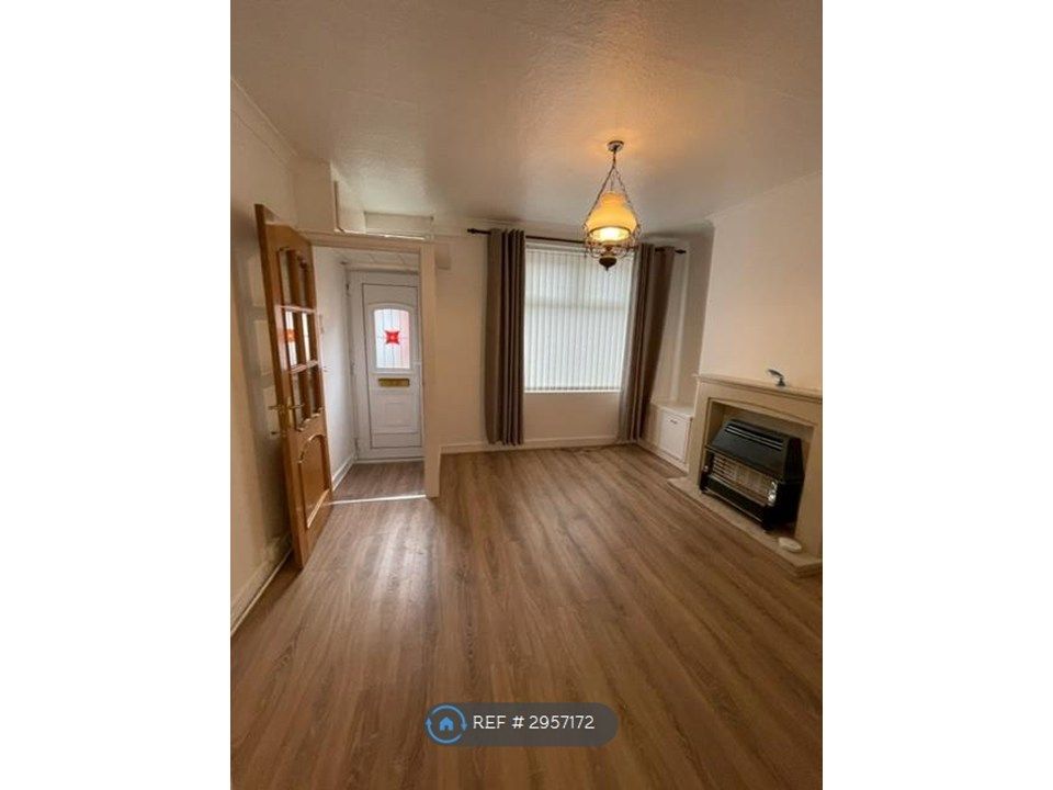 Property photo 1 of 16 Front Lounge