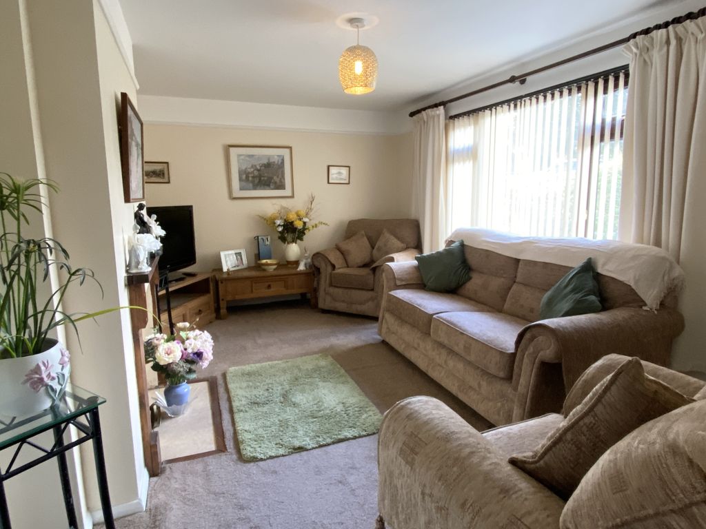 Property photo 2 of 9 Gallery