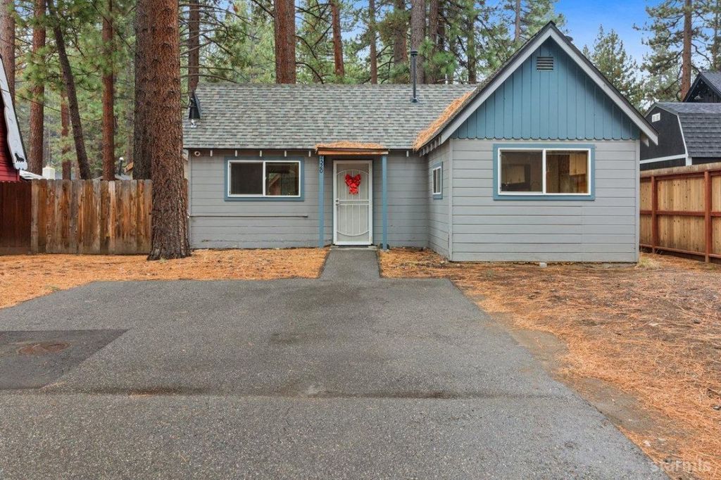 Property photo 1 of 27