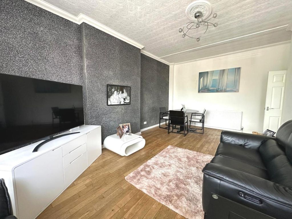 Property photo 3 of 11 User_Edited_Photo-E99Dd446_User-Edited-Fa6Fe108-c7