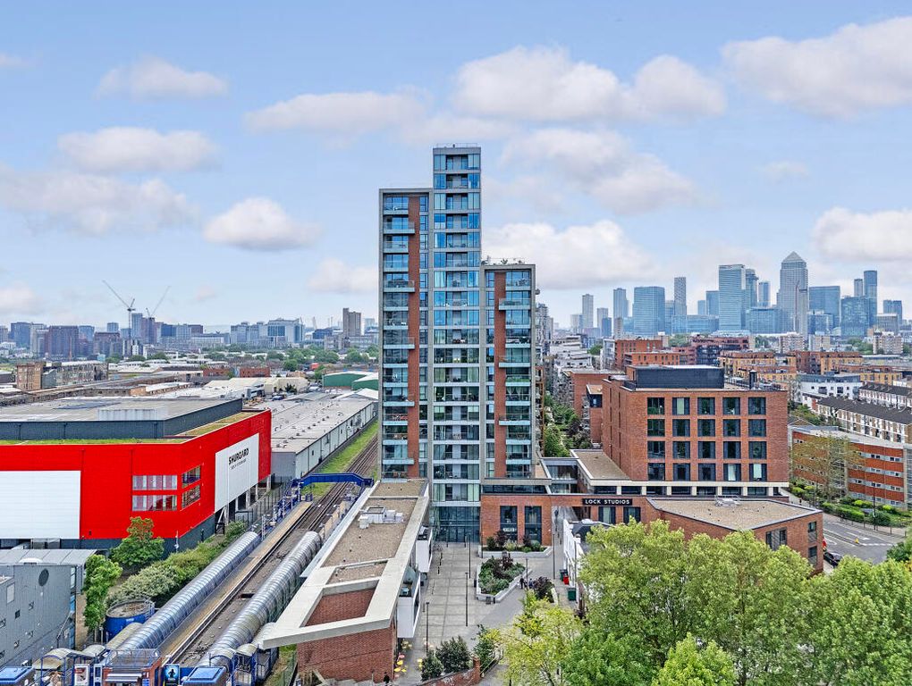 Property photo 1 of 20