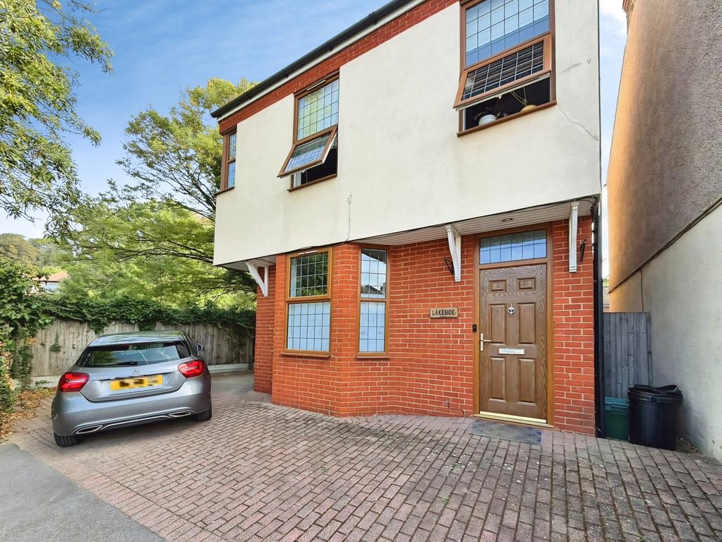 Property photo 1 of 21 81B803c4-Photo-20...