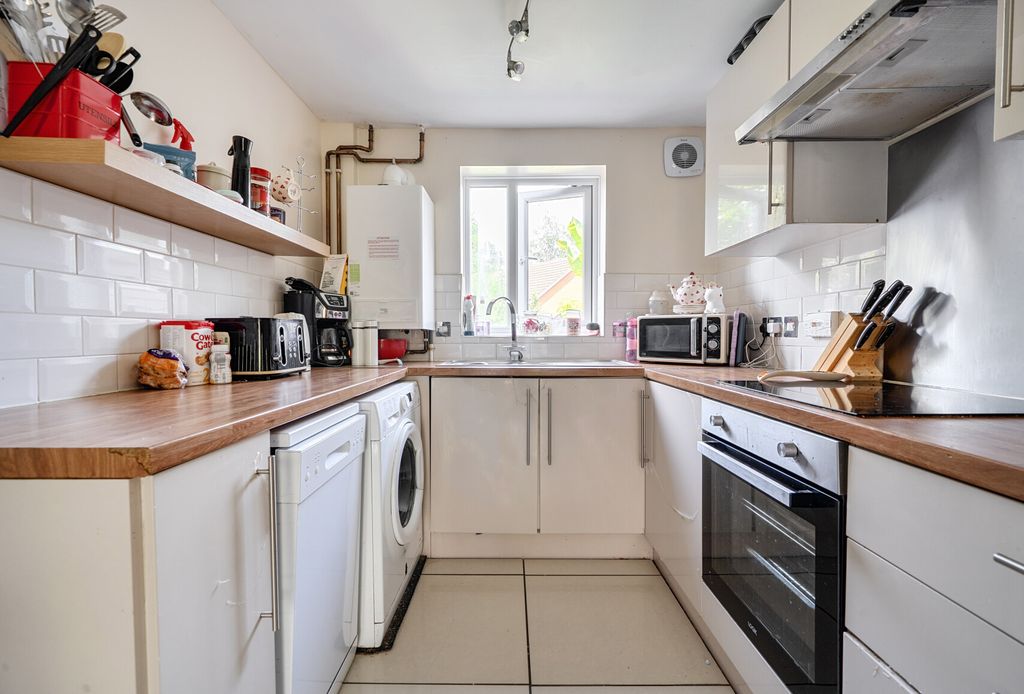 Property photo 3 of 20 1467713-10-6A197F...