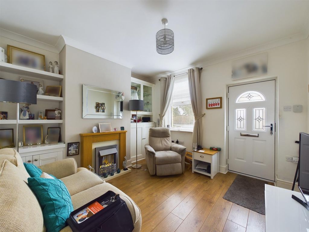 Property photo 1 of 31 Cam01207G0-Pr0427-Still028.Jpg